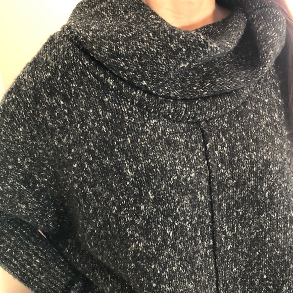 Solddd Outtt - Picture 3 of 4